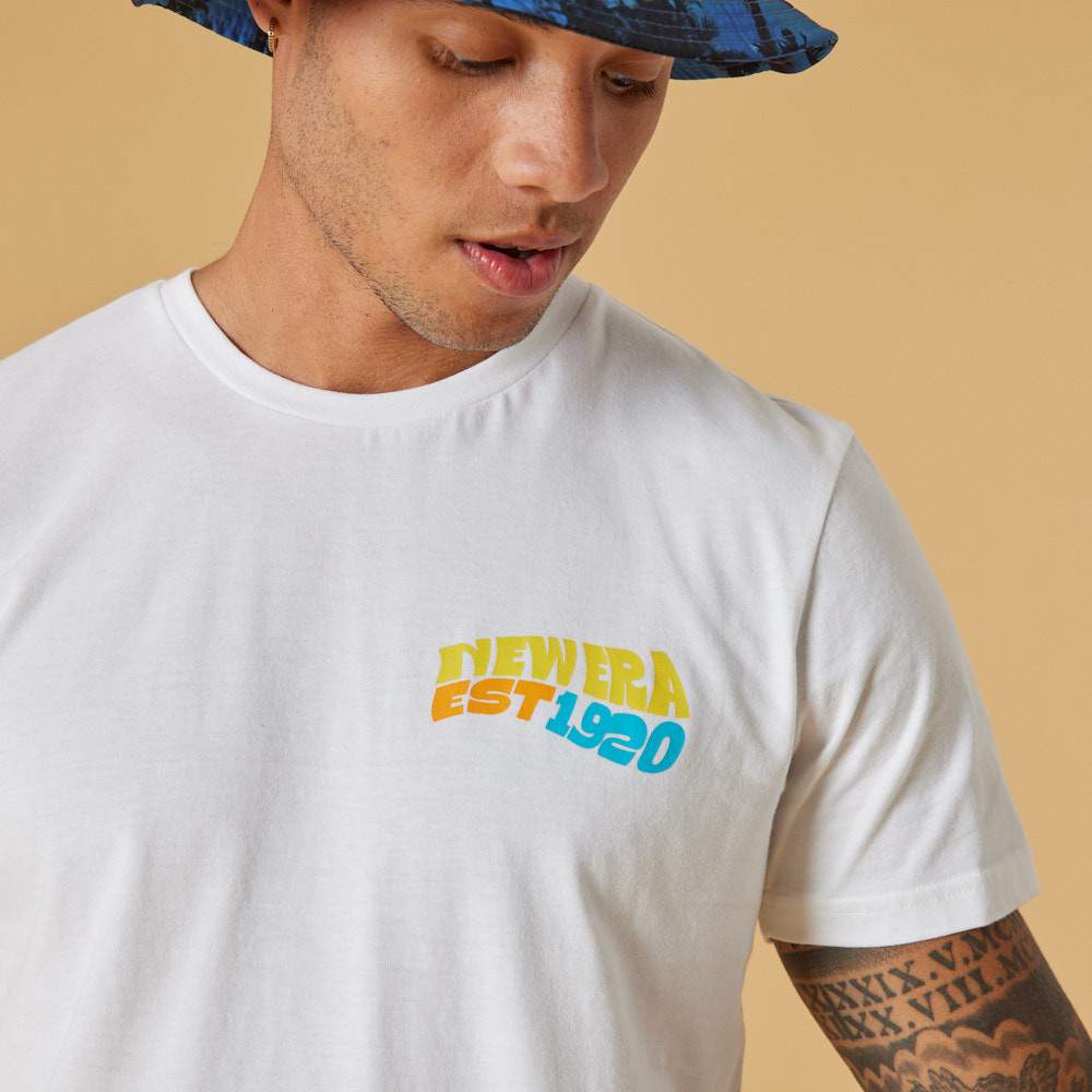 Camiseta casual de algodón para hombre Camiseta Hombre New Era Summer Vibes Graphic C.Wh | Dml Sport. 13083880