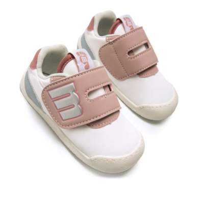 Calzado que respeta el desarrollo natural del pie del bebé. Zapatillas Bebé Mustang Free C.55942 | Dml Sport. 48909